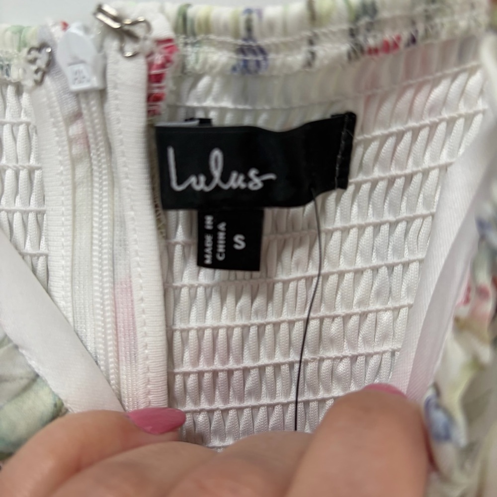 Lulus Galiena NWT size Small Ivory‎ Floral Tiered Puff Sleeve Midi Dress - Picture 8 of 14